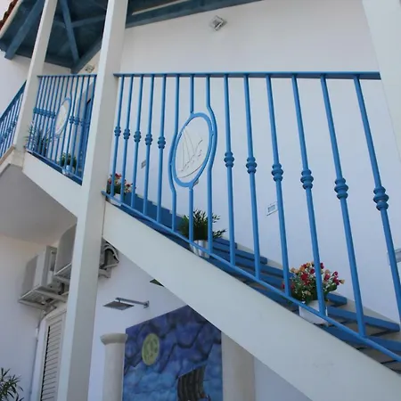 Oudeis Holidays Apartments Tropea Exterior photo
