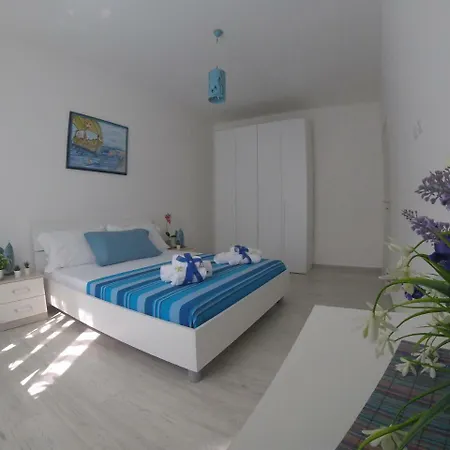 Oudeis Holidays Apartments Tropea Exterior photo
