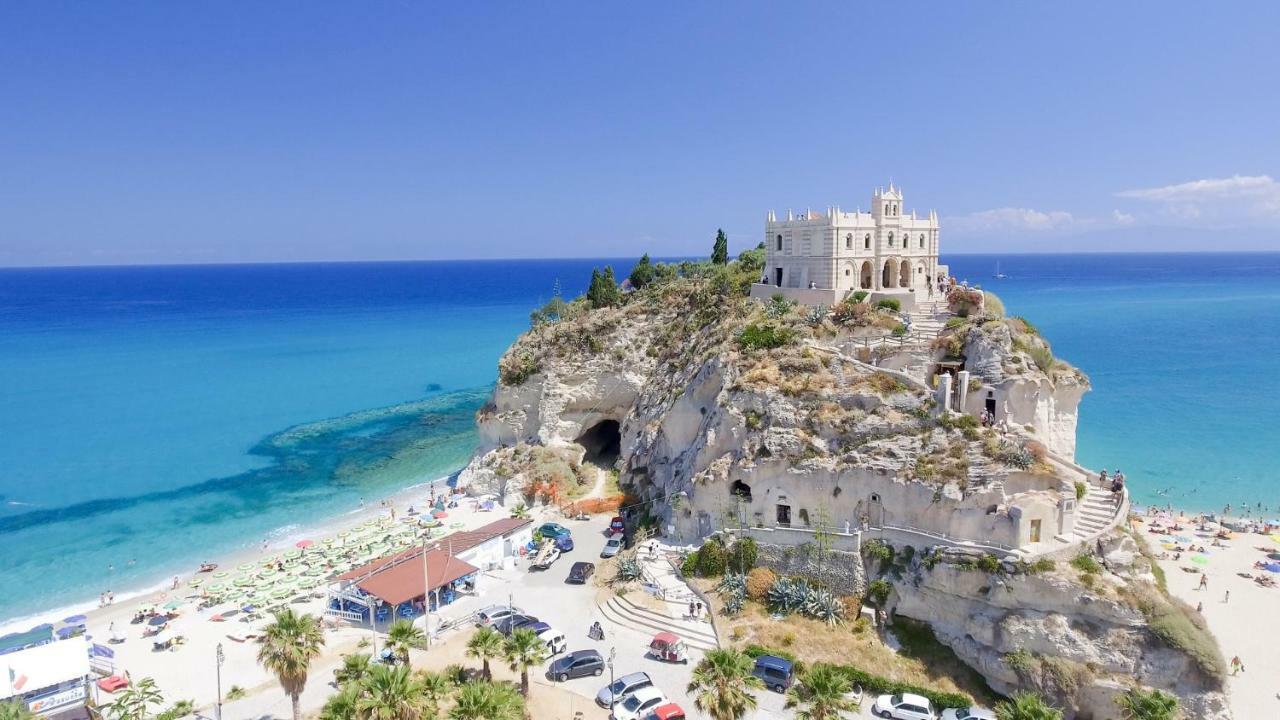 Oudeis Holidays Apartment Tropea